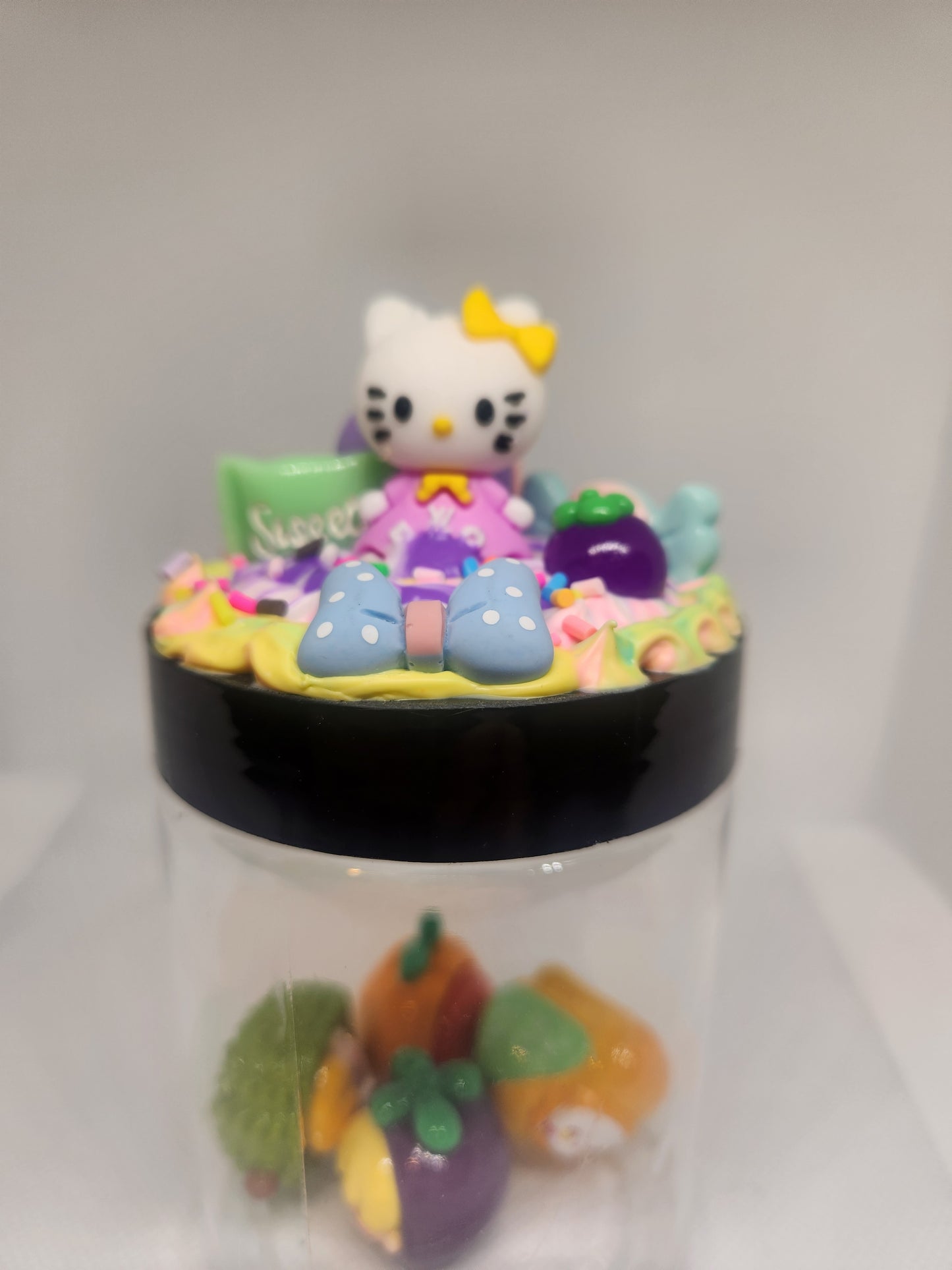 Multi Color Hello Kitty Decoden Plastic Bean Jar