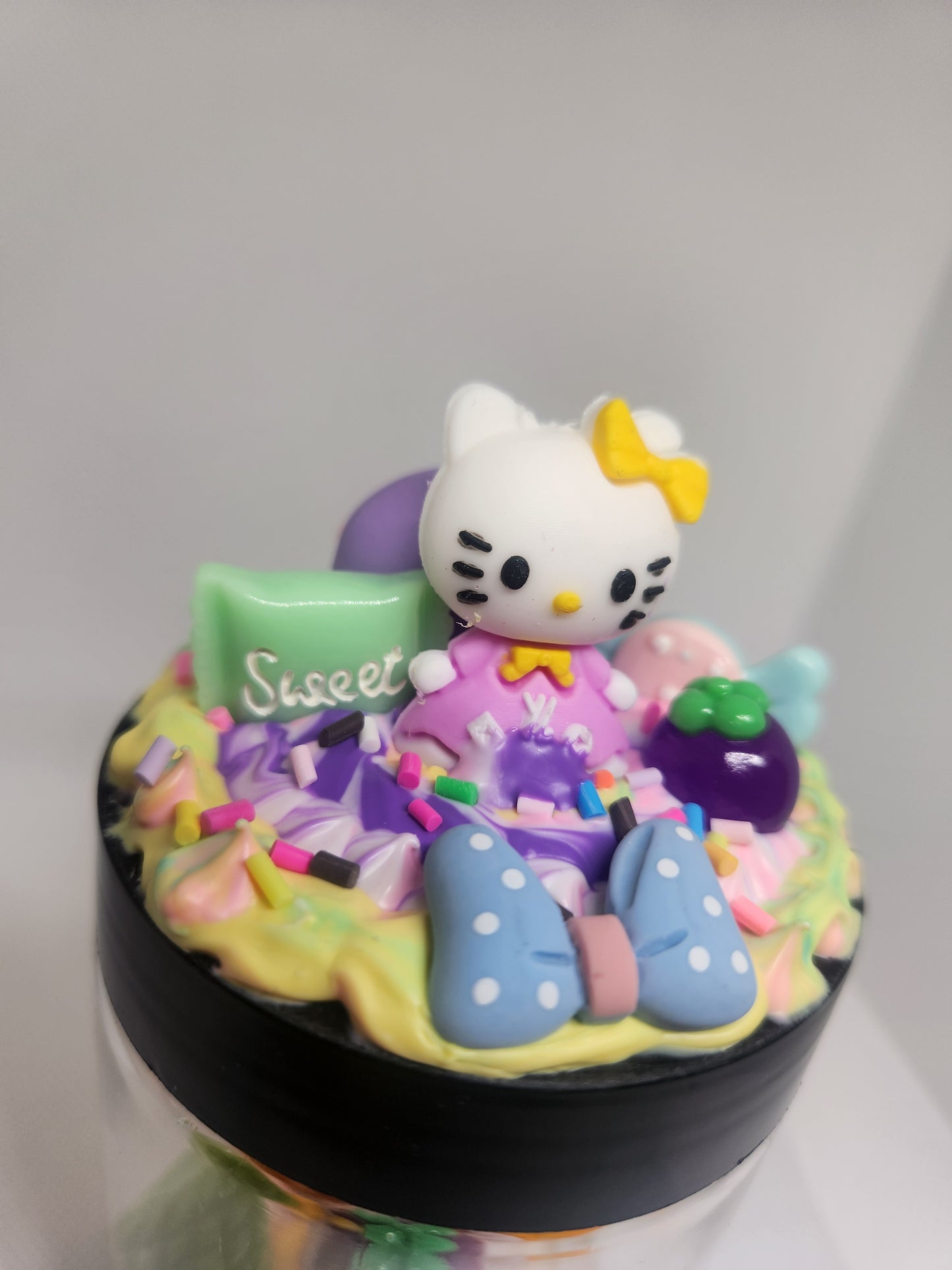 Multi Color Hello Kitty Decoden Plastic Bean Jar