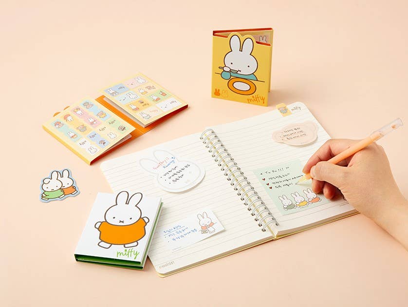 Miffy 4Layered StickyNotes  Memo Pad Pack- vivid